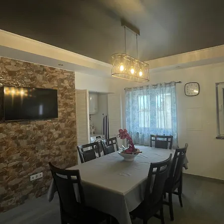 Irene S Lourinha (Lisbon)